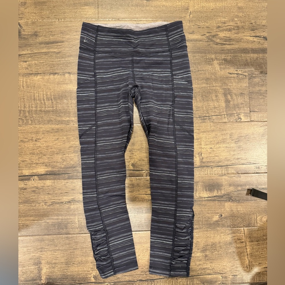 Lulu cropped leggings